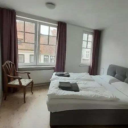 Likedeeler Am Stadthafen *