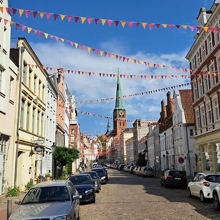 Likedeeler Am Stadthafen *